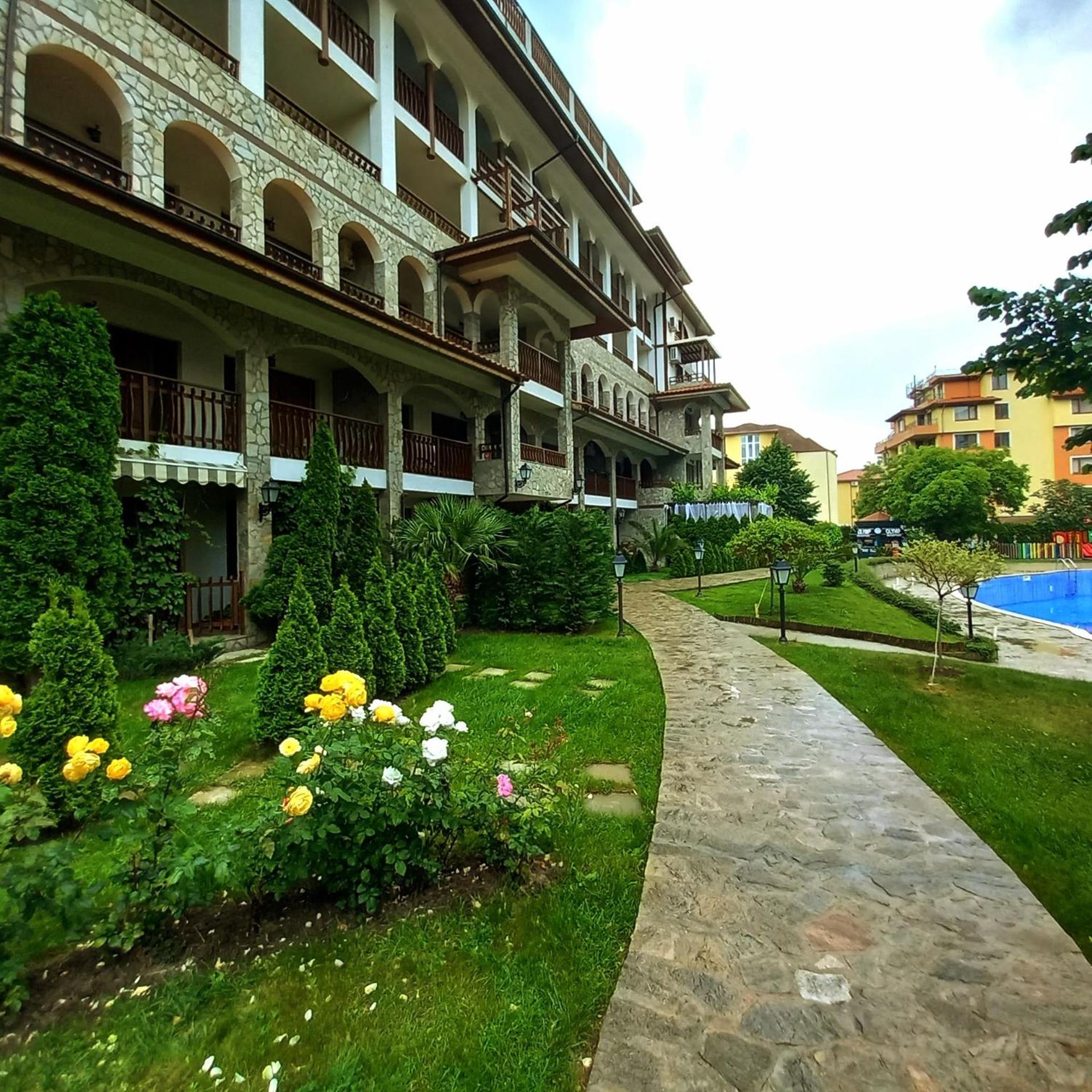 Private Admiral With Gorgeus Veranda Apartament *