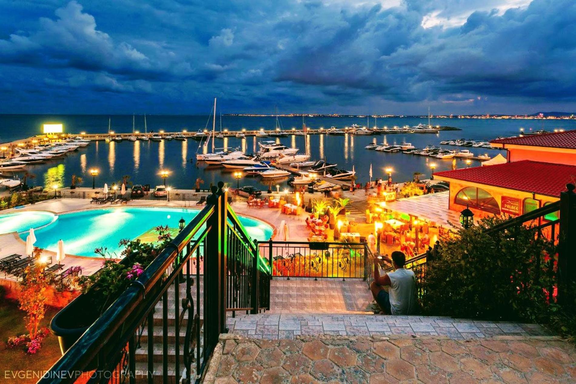 Private Admiral With Gorgeus Veranda Sveti Vlas